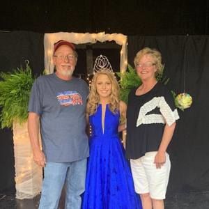 Meet your Posher, Emma